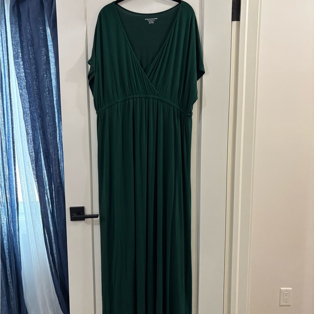 Elegant Green Maxi Dress